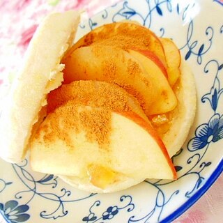 ❤林檎ジャム林檎と梨とシナモンのマヨ胡椒マフィン❤